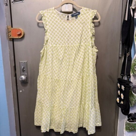 Retro Day Tripping in Eyelet Flower Fields Trapeze Dress - Picture 5 of 13